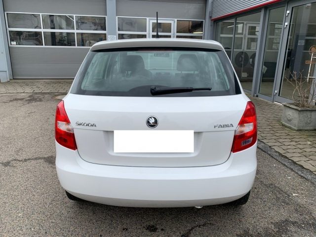 SKODA Fabia 1.2 TSI 86CV 5p. Edition Immagine 2