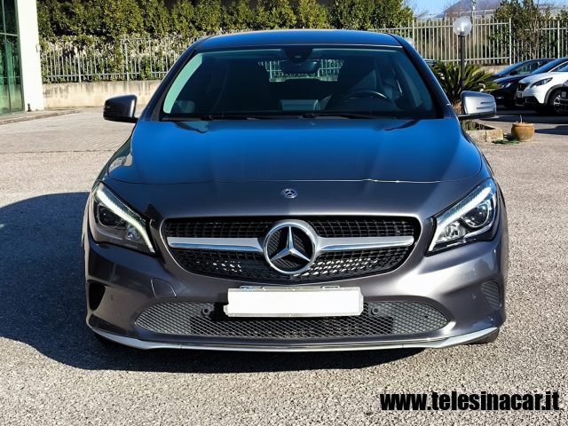 MERCEDES-BENZ CLA 180 d S.W. Automatic Premium Extra Immagine 2