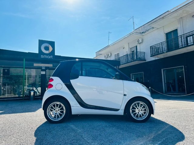 SMART ForTwo 1000 61 CV MHD COUPE' IDONEA PER NEOPATENTATI Immagine 4