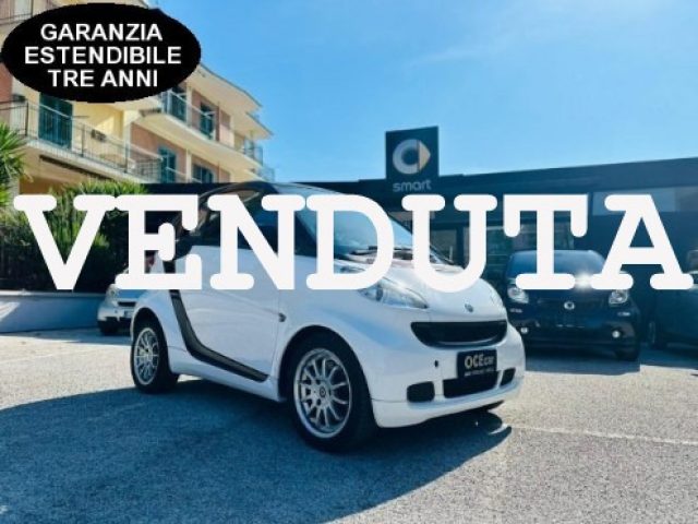 SMART ForTwo 1000 61 CV MHD COUPE' IDONEA PER NEOPATENTATI Immagine 0