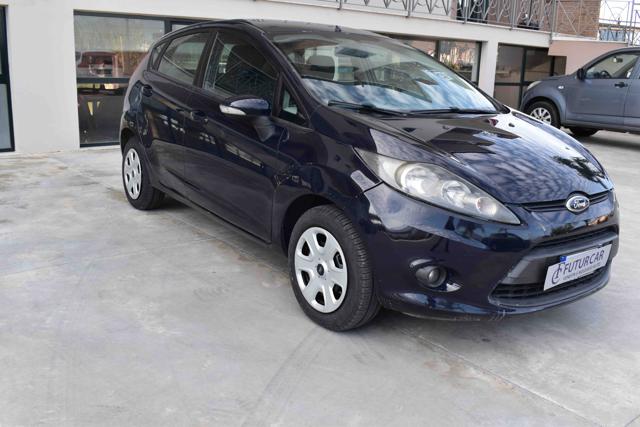 FORD Fiesta Ikon 1.4 TDCi 70CV 5 porte Immagine 1