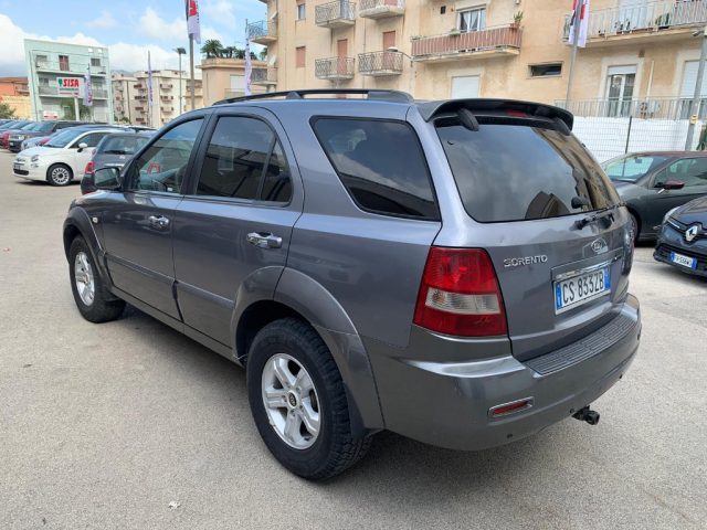 KIA Sorento 2.5 16V CRDI 4WD Active Immagine 3