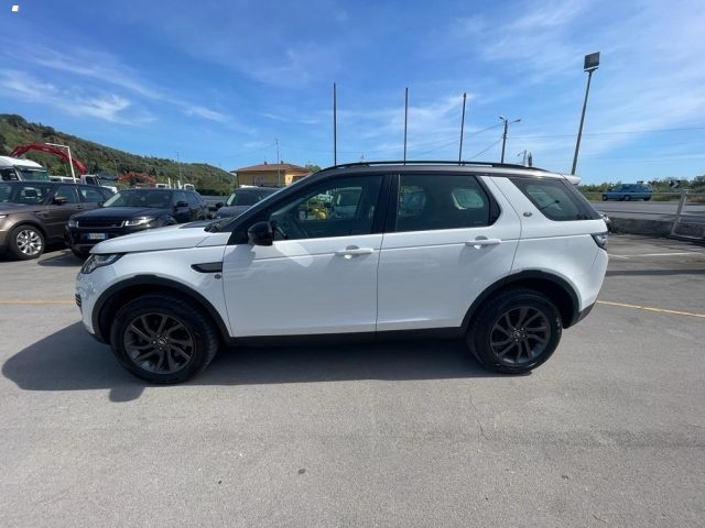 LAND ROVER Discovery Sport 2.0 TD4 150 CV 4WD Immagine 1