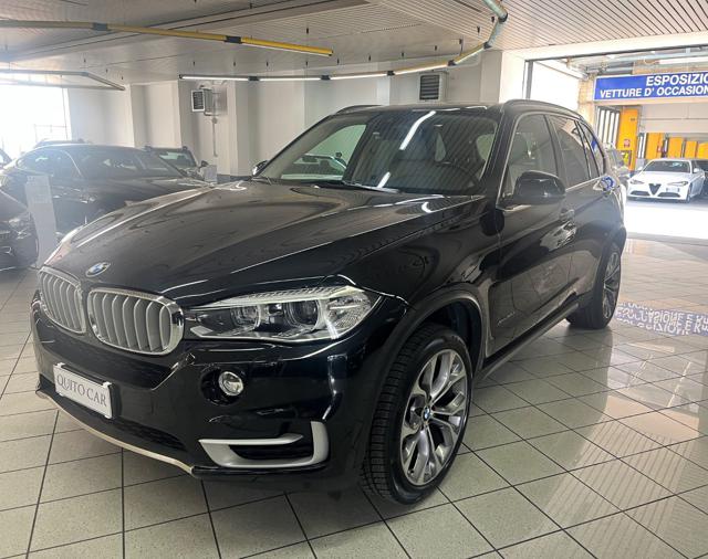 BMW X5 xDrive30d 258CV Luxury Immagine 0