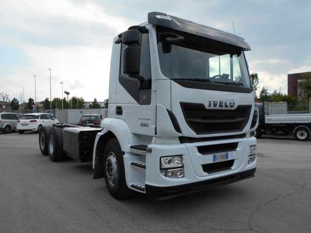 IVECO STRALIS 330 METANO Immagine 0