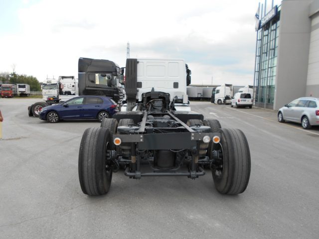 IVECO STRALIS 330 METANO Immagine 3