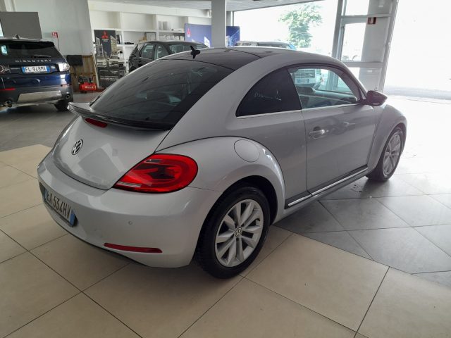 VOLKSWAGEN Maggiolino 1.6 TDI Design Immagine 2