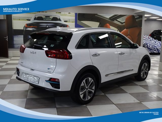 KIA e-Niro BEV 64kwh 204cv Drive Immagine 1