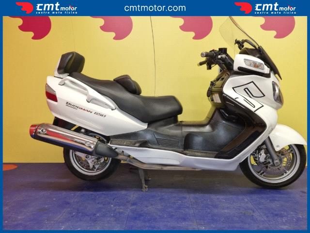 SUZUKI Burgman AN 650 Garantito e Finanziabile Immagine 0