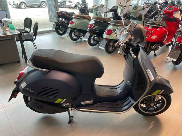 VESPA GTS 300 Super Tech EURO 5 - NUOVO IN PRONTA CONSEGNA! Immagine 3