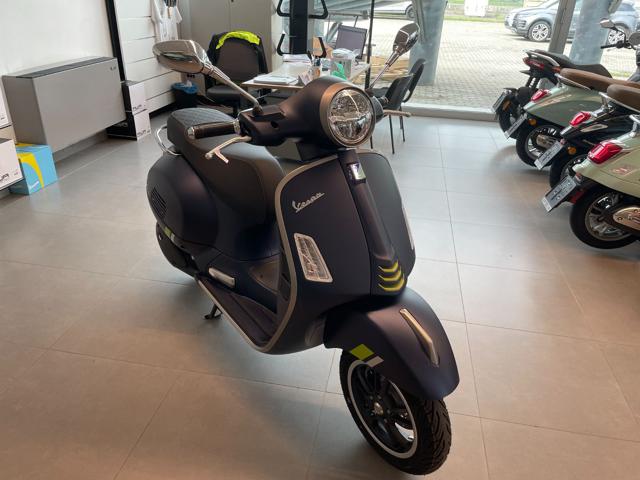 VESPA GTS 300 Super Tech EURO 5 - NUOVO IN PRONTA CONSEGNA! Immagine 2