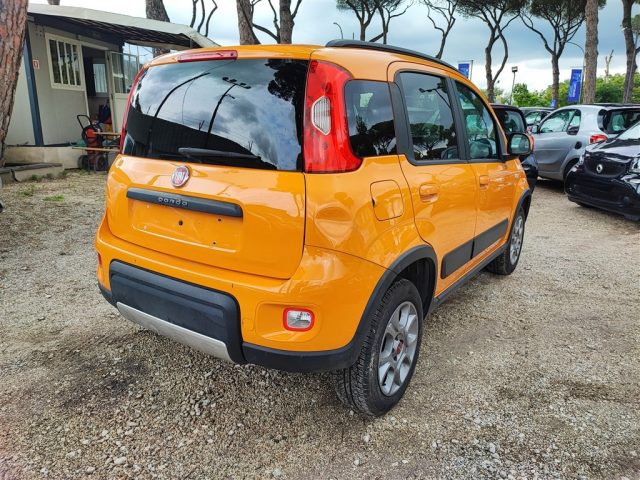 FIAT Panda 0.9 TwinAir Turbo GPL Trekking CERCHI,CLIMA .. Immagine 4