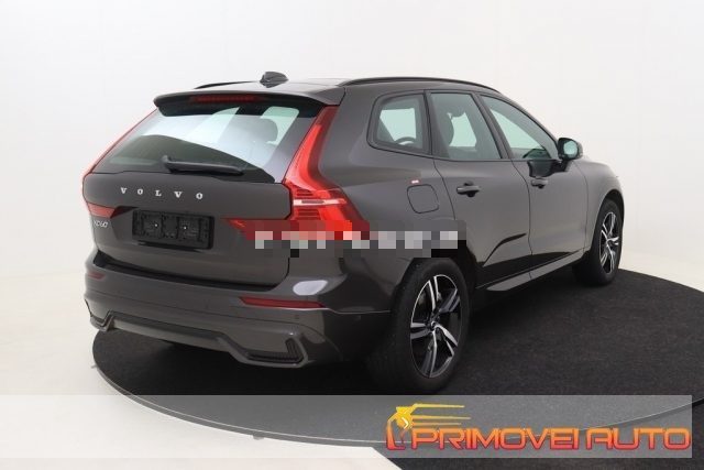 VOLVO XC60 B5 (d) R-design Petrol Geartronic Immagine 2