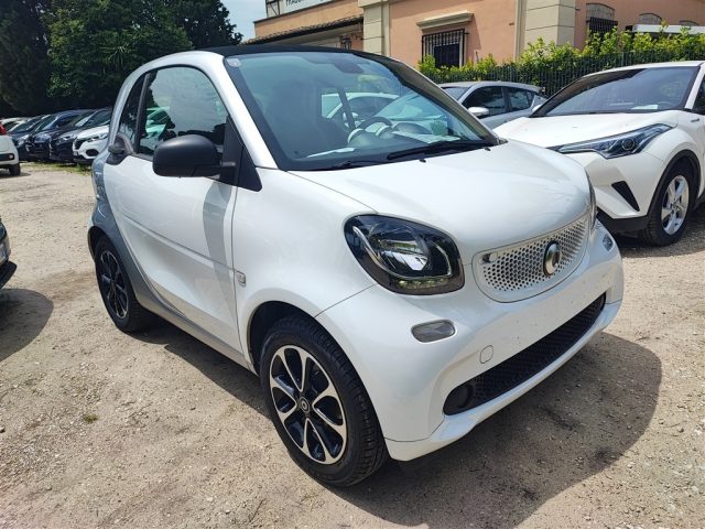 SMART ForTwo 70 1.0 AndroiAuto,TETTO PANORAMA,CRUISE,CLIMA .. Immagine 2