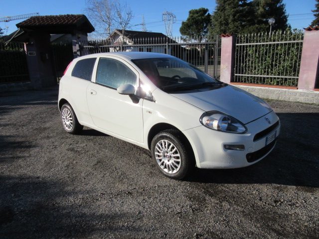 FIAT Punto 1.4 8V 3 porte Natural Power Young Immagine 1