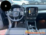 VOLVO XC40 B4 AWD Geartronic Momentum Pro