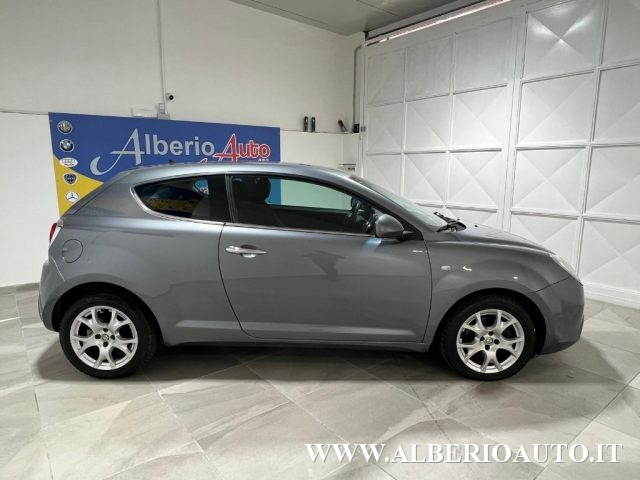 ALFA ROMEO MiTo 1.6 JTDm 16V Distinctive Immagine 3