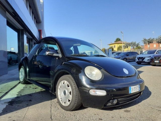 VOLKSWAGEN New Beetle 1.6 102CV KM CERTIFICATI SOLO PER COMMERCIANTI Immagine 2