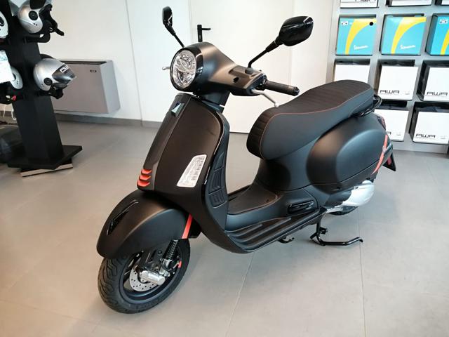 VESPA GTS 300 Super Tech EURO 5 - NUOVO IN PRONTA CONSEGNA! Immagine 0