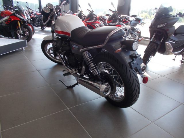 MOTO GUZZI V7 SPECIAL 2023 Immagine 4