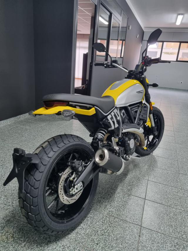 DUCATI Scrambler 800 ICON Immagine 3