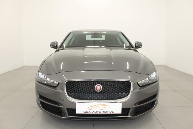 JAGUAR XE 2.0 D 180 Cv. Aut. Sport Immagine 1