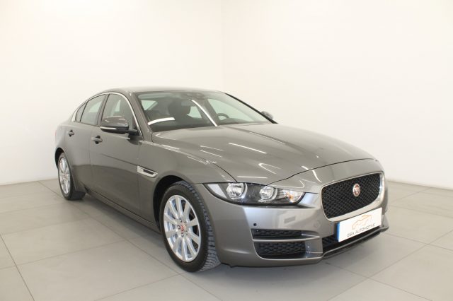 JAGUAR XE 2.0 D 180 Cv. Aut. Sport Immagine 2