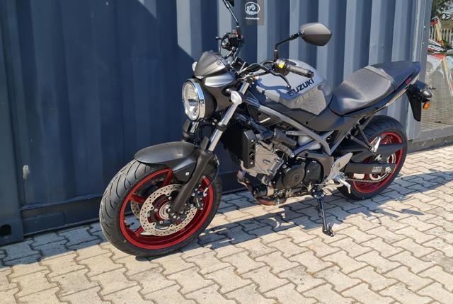 SUZUKI SV 650 2023 Immagine 3