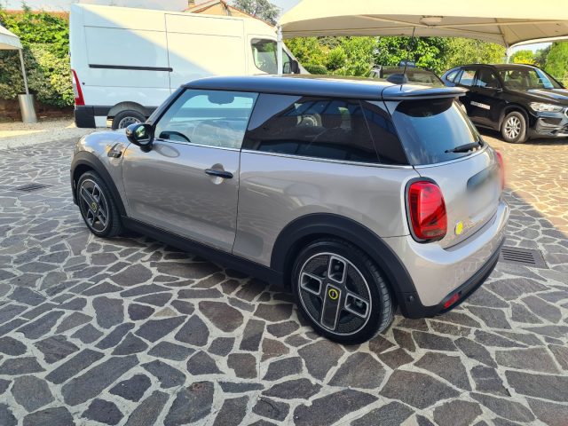 MINI Cooper SE Electric Immagine 4