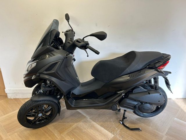 PIAGGIO MP3 300 HPE BLACK ED. Immagine 0