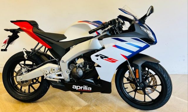 APRILIA RS 125 SPACE WHITE Immagine 0