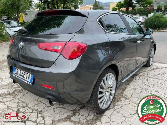 ALFA ROMEO Giulietta 2.0 JTDm-2 170 CV TCT Exclusive Immagine 2