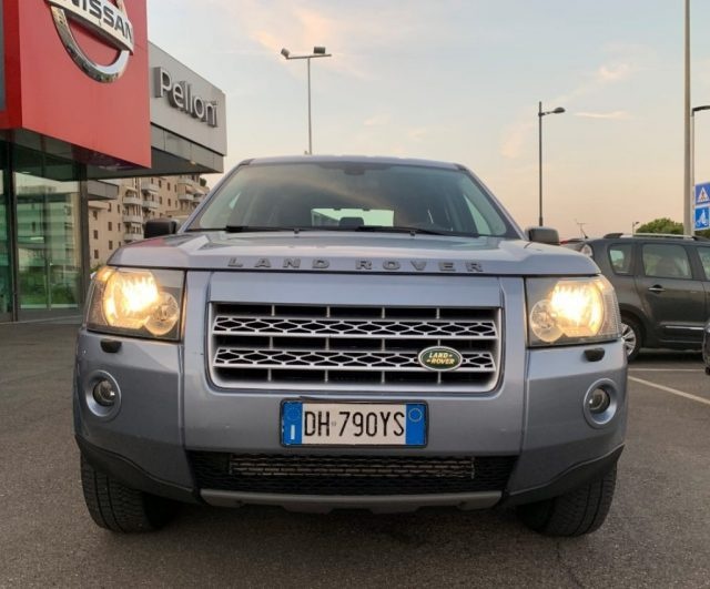 LAND ROVER Freelander 2.2 TD4 4X4 CAMBIO AUTOM - 1°PROP-GARANZIA Immagine 1