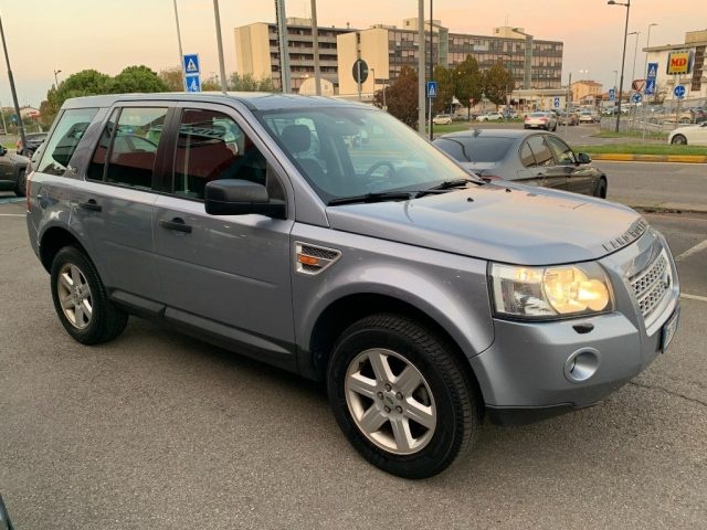 LAND ROVER Freelander 2.2 TD4 4X4 CAMBIO AUTOM - 1°PROP-GARANZIA Immagine 2