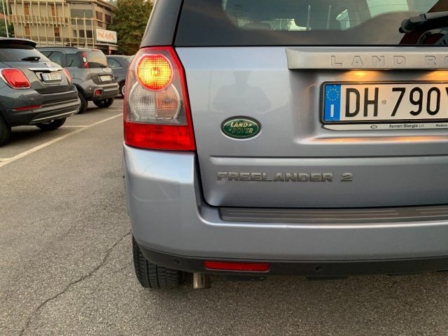 LAND ROVER Freelander 2.2 TD4 4X4 CAMBIO AUTOM - 1°PROP-GARANZIA Immagine 4