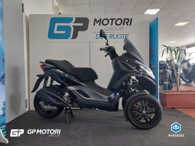 PIAGGIO MP3 300 Immagine 3