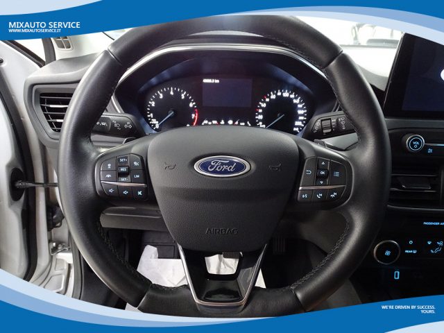 FORD Focus Active 1.0 EcoBoost 125cv Business coPilot EU6 Immagine 3