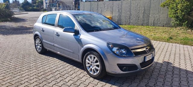 OPEL Astra 1.6 16V Twinport 5 porte Cosmo Immagine 3