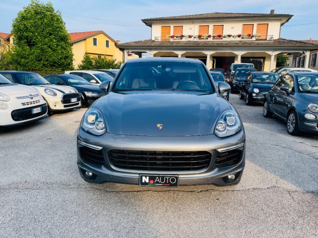 PORSCHE Cayenne 3.0 Diesel  - CERCHI DA "21 - Immagine 1