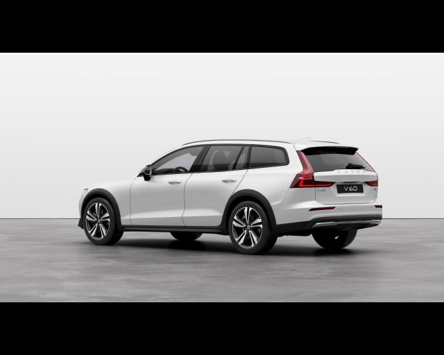 VOLVO V60 CROSS COUNTRY B4 AWD GEARTRONIC PLUS Immagine 2