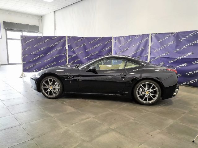 FERRARI CALIFORNIA DCT - foto 23