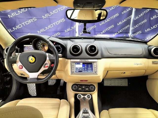FERRARI CALIFORNIA DCT - foto 36