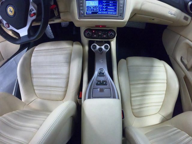 FERRARI CALIFORNIA DCT - foto 43