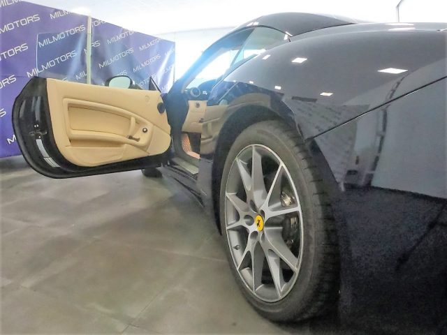 FERRARI CALIFORNIA DCT - foto 47