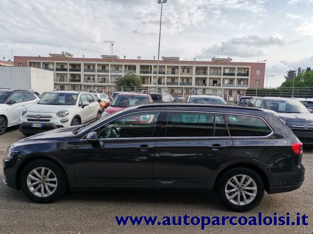 VOLKSWAGEN Passat Variant 2.0 TDI EVO DSG Immagine 1