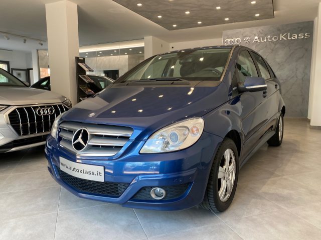 MERCEDES-BENZ B 180 NGT BlueEFFICIENCY di Unico Proprietario Immagine 1