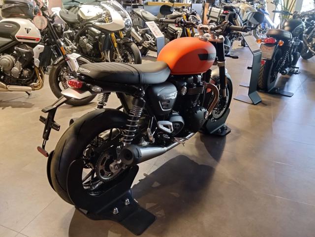 TRIUMPH Speed Twin 1200 Immagine 2