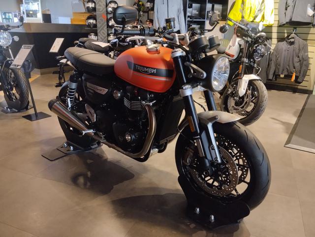 TRIUMPH Speed Twin 1200 Immagine 0