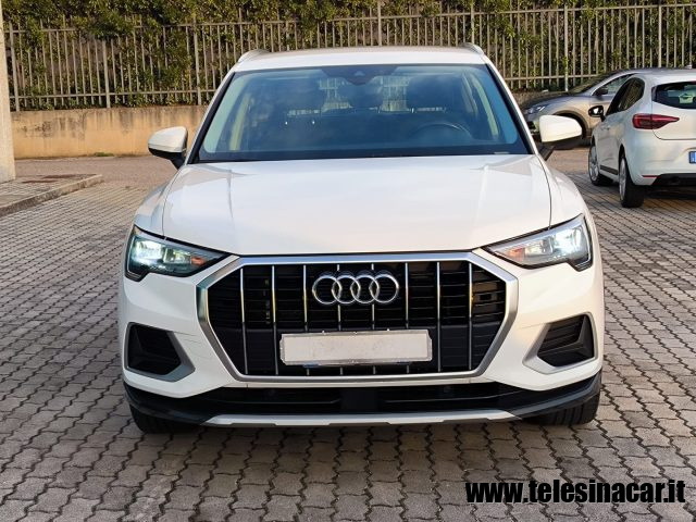 AUDI Q3 2.0 TDI S tronic Business Advanced Immagine 2