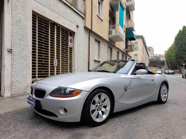 BMW Z4 2.2i cat Roadster PELLE-AUTOMATICA Immagine 0